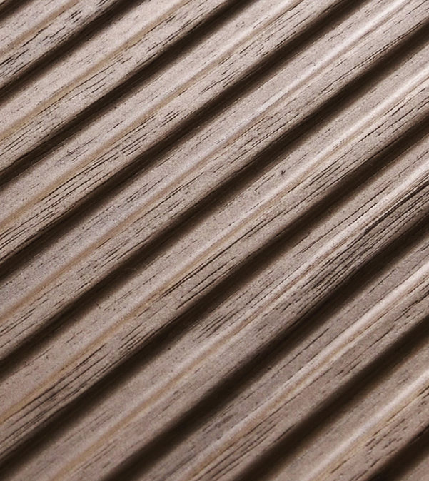 Prensa Modella in Oak real material sample - diagonal ribbed embossed wood panel