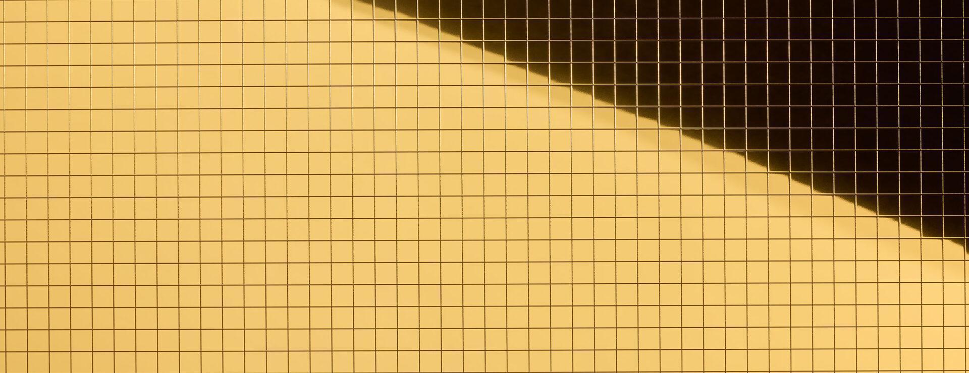 Elements Mirror Pixels Flexible Gold 10x10 real material sample - pixel mosaic grid mirror laminate